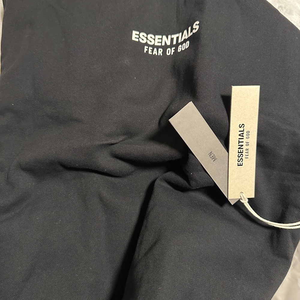 Fear of God Essentials Black Pullover Hoodie – Size XL – New With Tags – 2024 - Picture 5 of 7